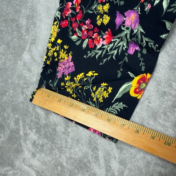 Susan Graver Black Floral Capri Pants Women’s Size 16 Stretchy a1549 - Picture 3 of 10